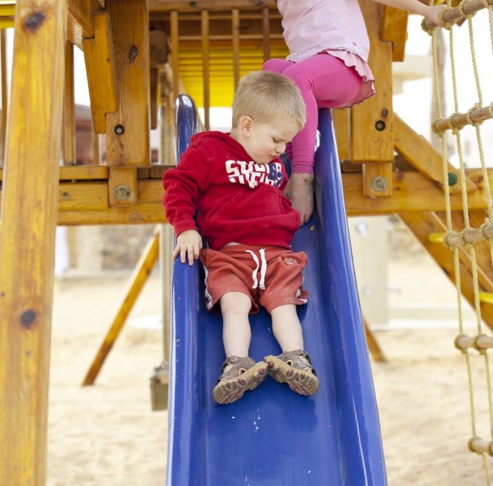 82649_beach_kidsarea27