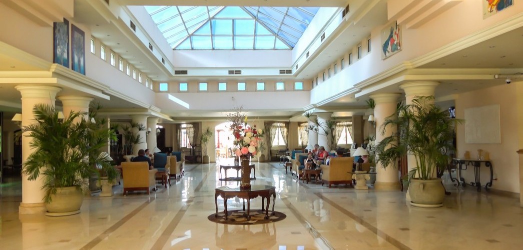 82687_c0607.mp4_snapshot_00.00_2017.11.29_13.53.14