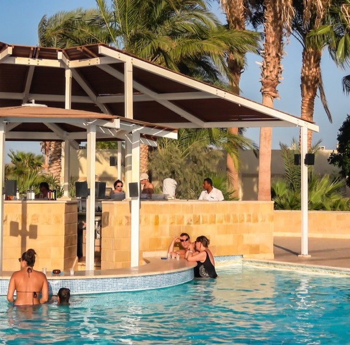 82714_c0688.mp4_snapshot_00.00_2017.11.29_13.57.10